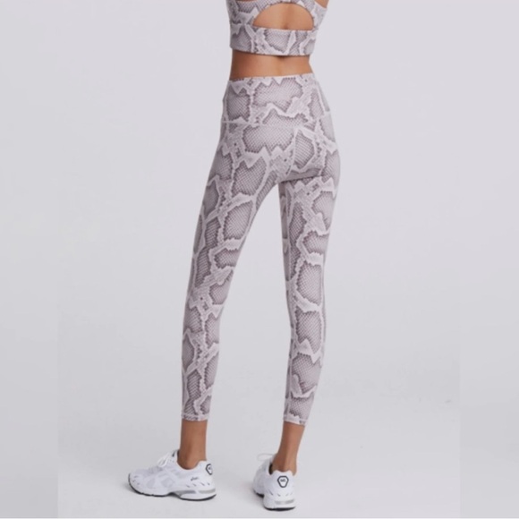 Varley | Let's Move High 25 Leggings in Alabaster Python - Picture 3 of 6